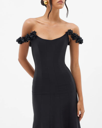 Azalée Black Rosette Ember Gown