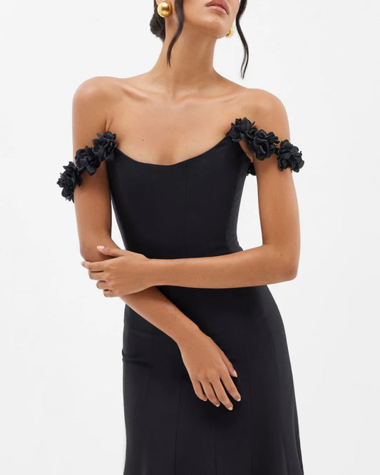Azalée Black Rosette Ember Gown