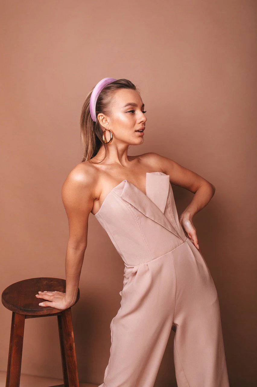 Classic Beige V-neck Sleeveless Jumpsuit